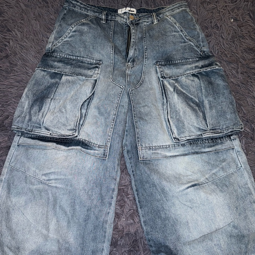 Fashion Nova baggy jeans